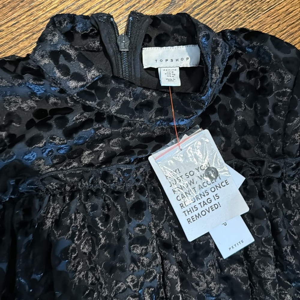 Topshop dress, size US4 petite. - Picture 3 of 3